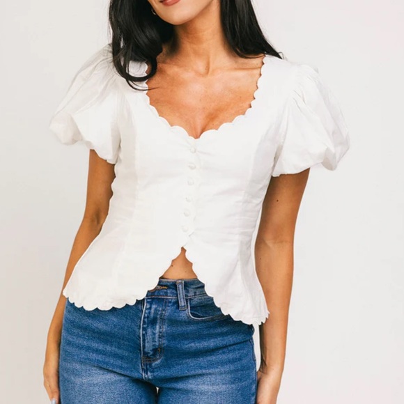 Zoco. Tops - RUE BUTTON TOP // WHITE *ZOCO EXCLUSIVE* NWT